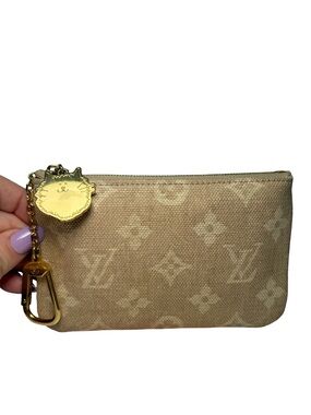 Louis Vuitton x Grace Coddington Meowgram Cat Key Pouch Small Size w/Cat zipper